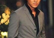 马德钟的资料,从影视新星到实力派演员的蜕变之路